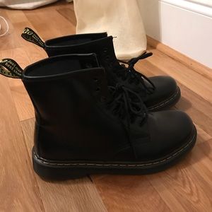 Doc martens (fake)